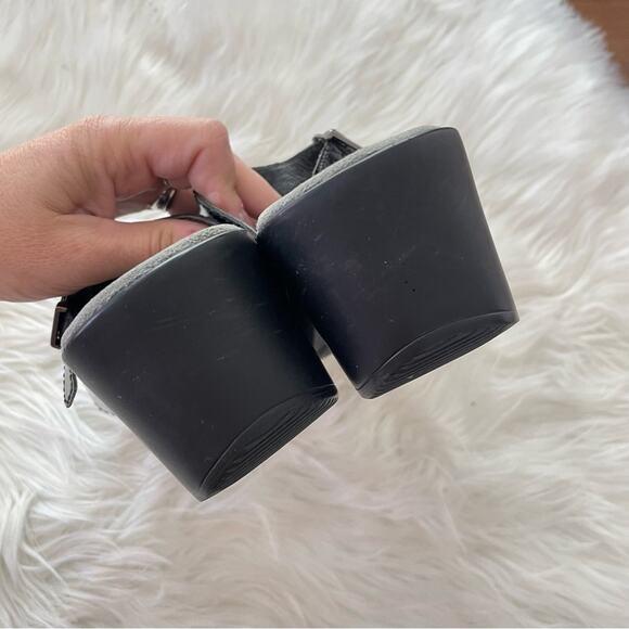 Dansko | Women’s Sela Sandals Open Toe Black Patent Leather Buckle Crisscross 38 - Picture 5 of 10